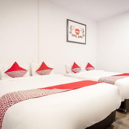 Oyo 835 Metropolitan Home Stay Medan Zewnętrze zdjęcie