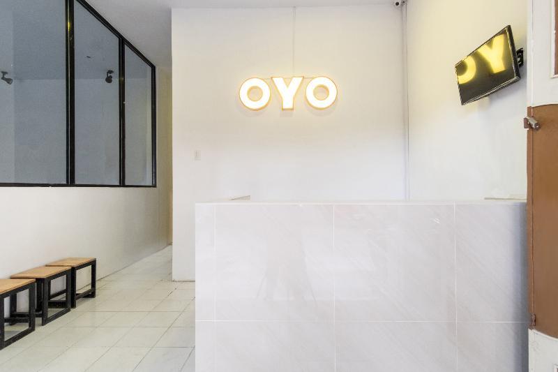 Oyo 835 Metropolitan Home Stay Medan Zewnętrze zdjęcie