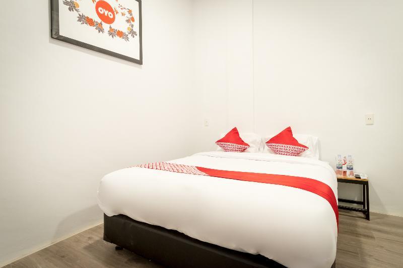 Oyo 835 Metropolitan Home Stay Medan Zewnętrze zdjęcie