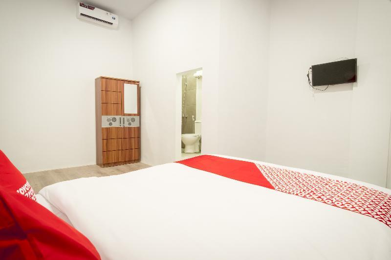 Oyo 835 Metropolitan Home Stay Medan Zewnętrze zdjęcie